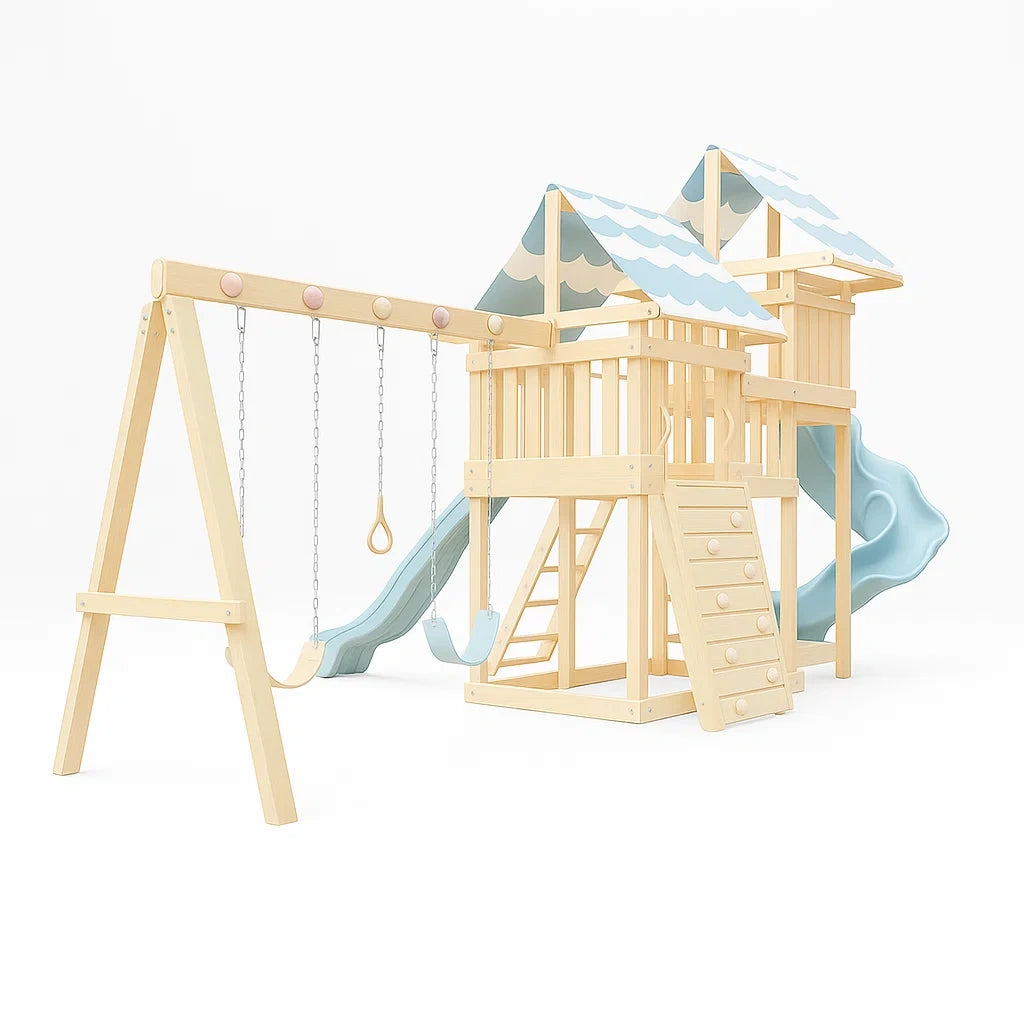 Holzspielplatz mit Rutsche und Schaukel